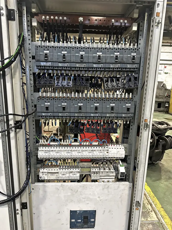 Sub-metering of machinery in mechanical engineering, photo from the installation 5