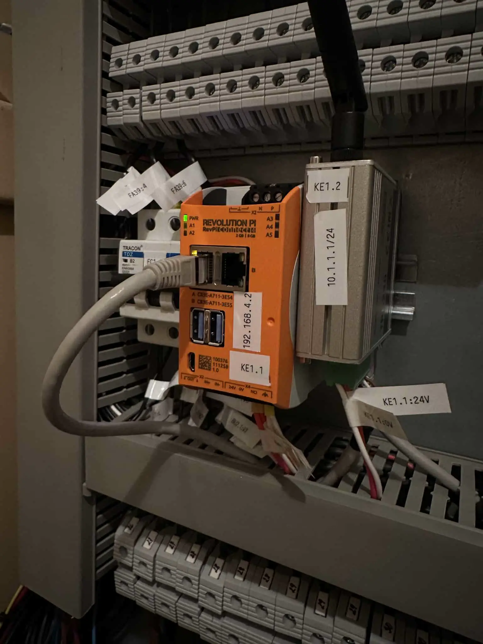 Smart metering project at Grassalkovich Palace, on site